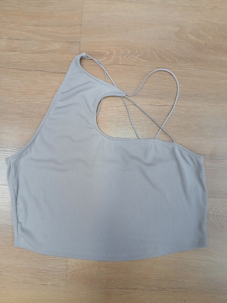 Szary top z Bershki