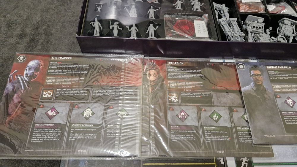Dead by Daylight: The Board Game - Collector's Edition