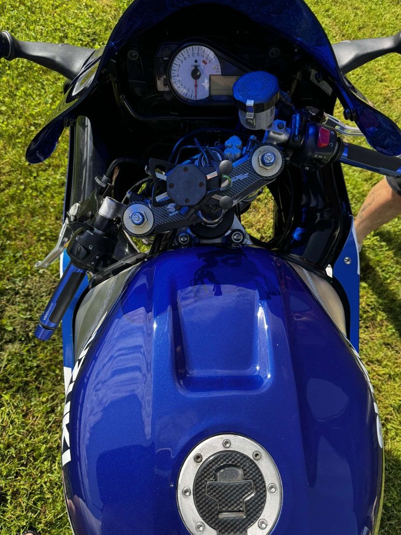 Suzuki gsxr k1 600