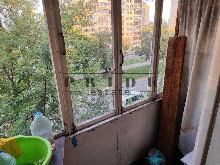 2-кімнатна біля метро • Швидка окупність • Ідеально під оренду