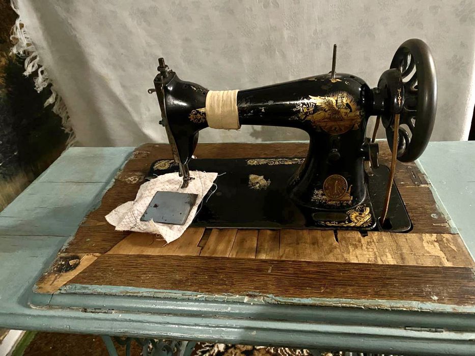 Швейна машинка Зінгер