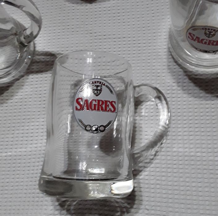 Canecas de cerveja da marca Sagres vintage, em vidro, 30 cl e 35 cl
