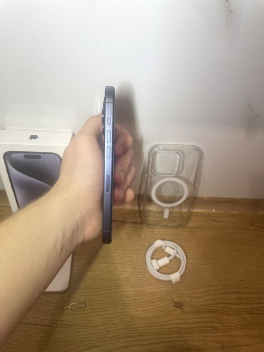 iPhone 15 PRO ZESTAW