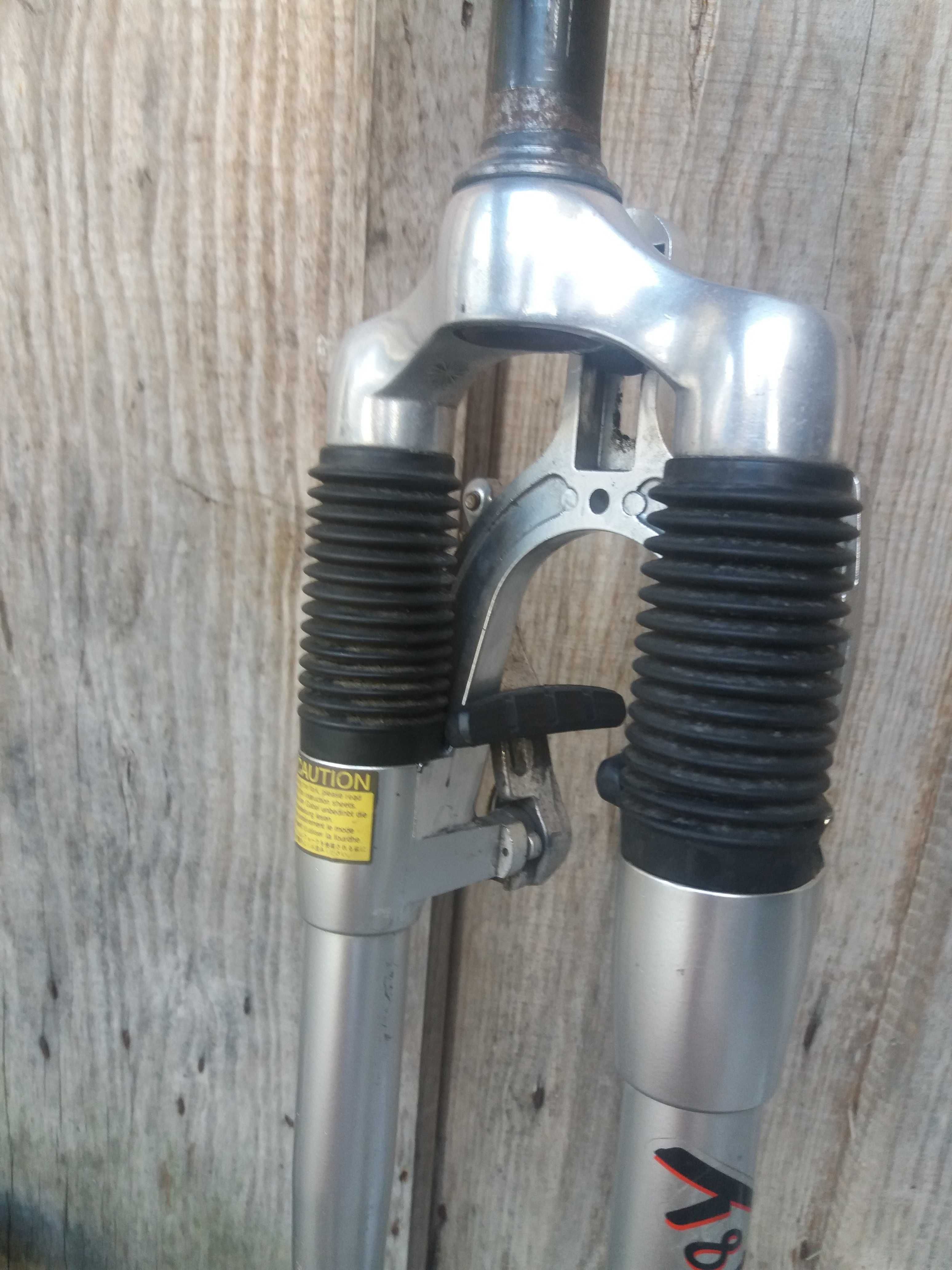 Suspensão 26" de bicicleta de cidade.
