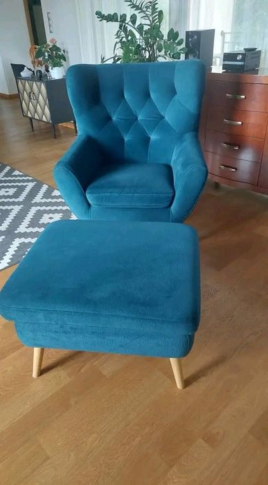 Fotel i pufa na sprzedaż
