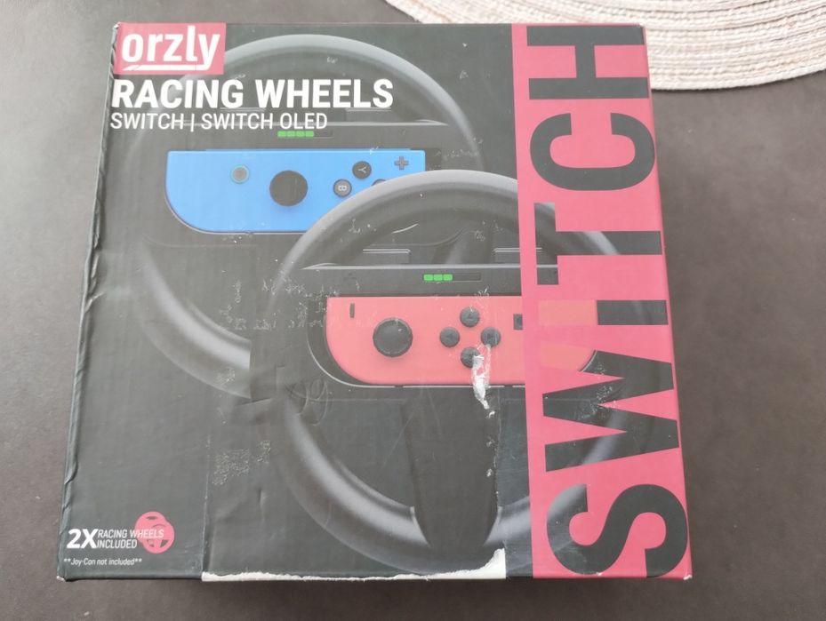 Dwie kierownice do padów Nintendo Switch