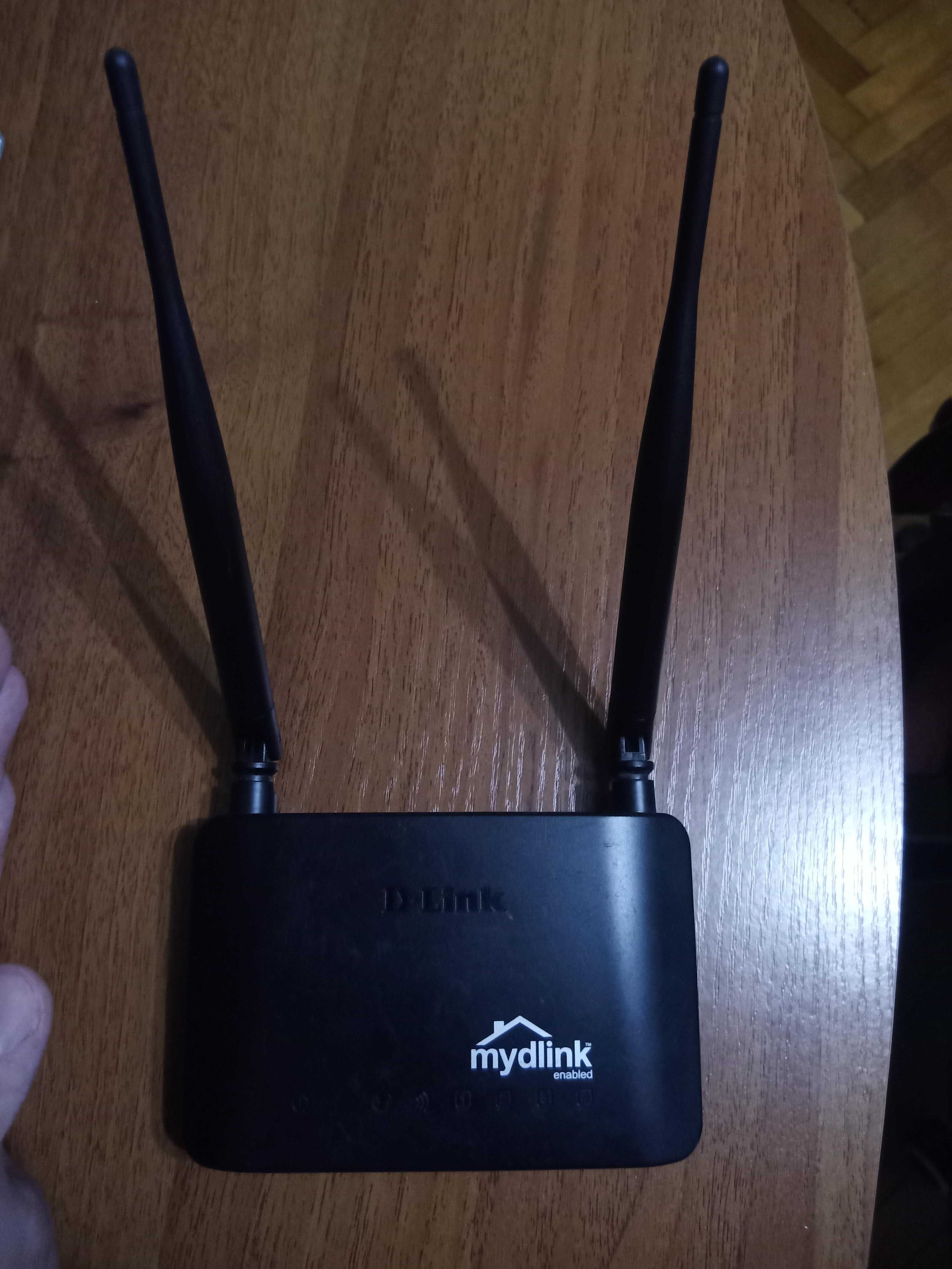 Wifi роутер D-link dir-605L
