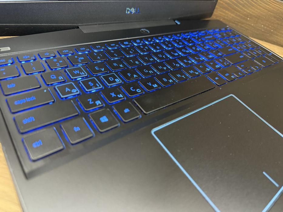 Dell G3 3590 GTX 1650 15,6"FHDIPS i5-9300H/16GB DDR4/256 Gb M2+1TB/19%