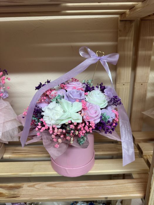 Flower box dostepny od reki.