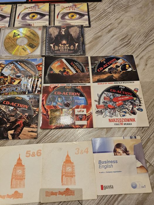 Zestaw płyt cd zestaw filmów i gier na płytach cd