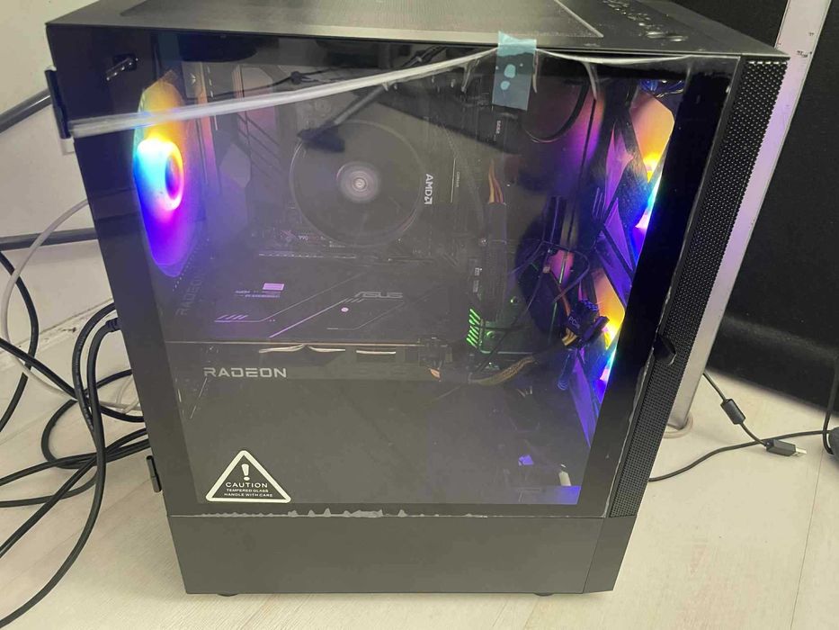 Komputer AMD Ryzen 5 5600G Radeon RX 6600 32 GB RAM 1 TB SSD NVME