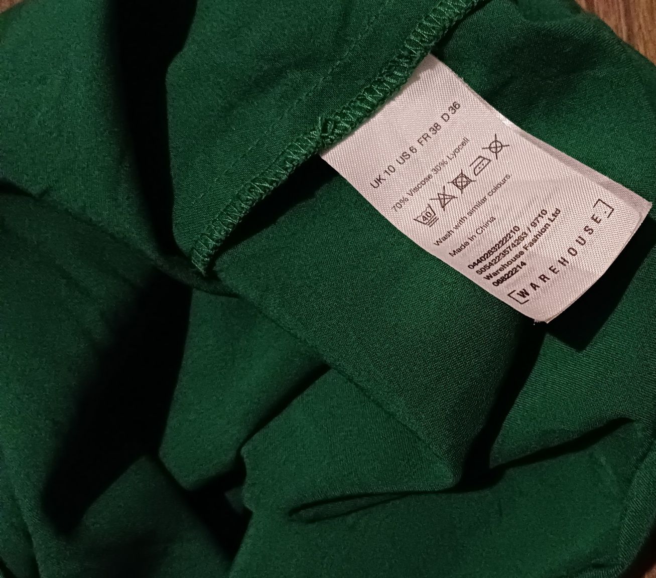Zielona sukienka Warehouse rozmiar M