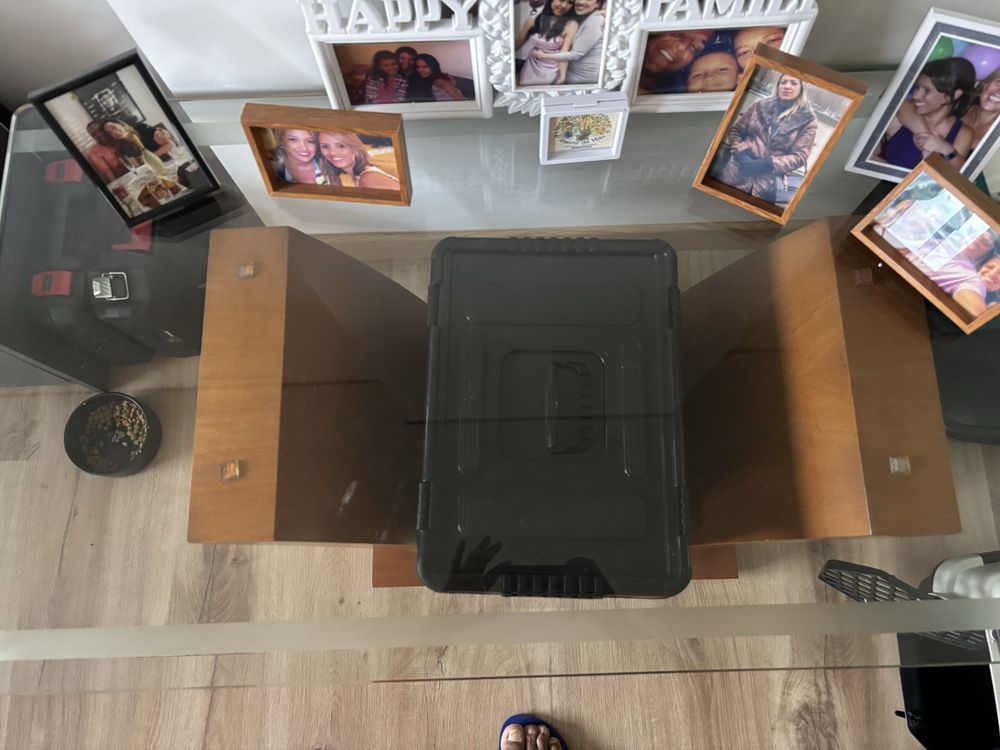 Mesa de centro em muito bom estado