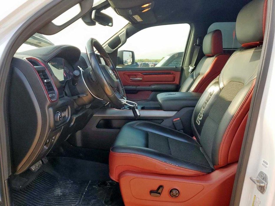 2020 Dodge Ram 1500 REBEL чудовий рамний пікап