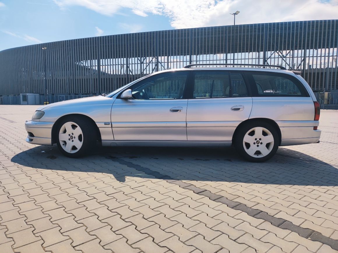 Opel Omega 3.2 V6 LPG 2001r