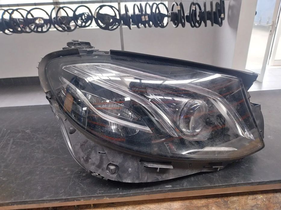 Farol frente direito Mercedes-Benz E W213 Ref: A2139069608