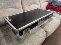 Pedalboard flight case duży 82,5x44,5x15,5cm skrzynia DJ efekty synth
