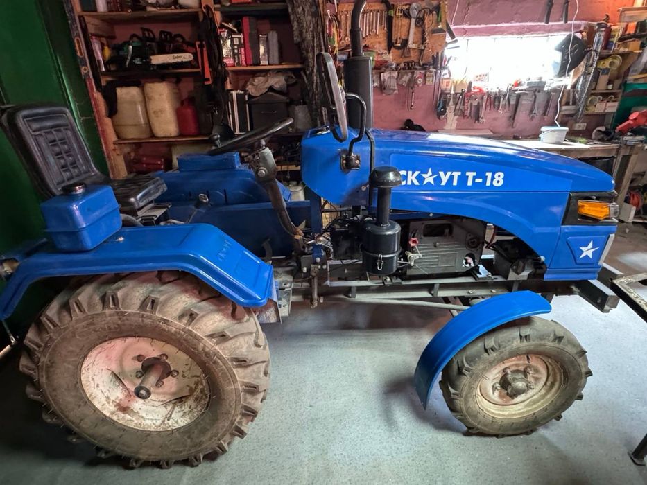 Трактор Скаут 18