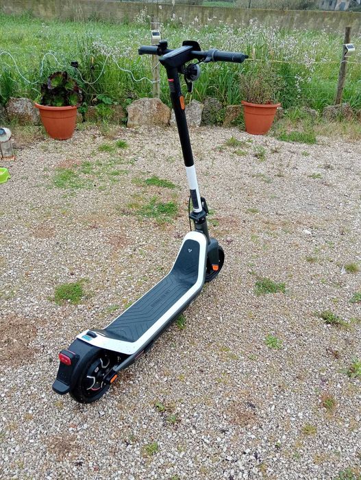 Trotinete eléctrica NIU KQi3 Sport - quase NOVA