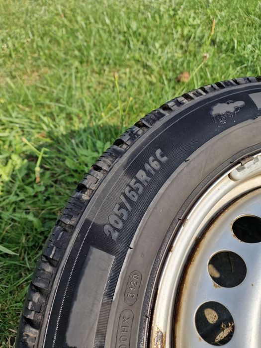 4x opony Michelin AGILIS ALPIN 205/65 R16 - zimowe 

Czytaj więcej: ht