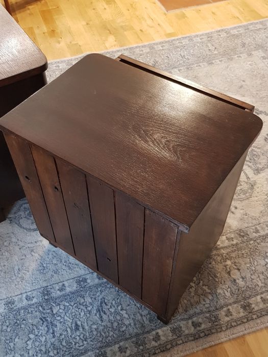 Sprzedam dwie piękne szafki nocne po renowacji