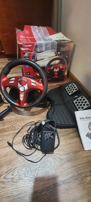 Руль ігровий з педалями