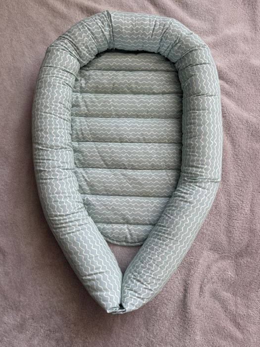 Кокон дитячий  мятного приємного кольору