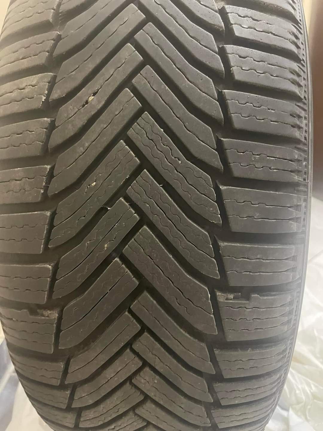 Продається гума MICHELIN