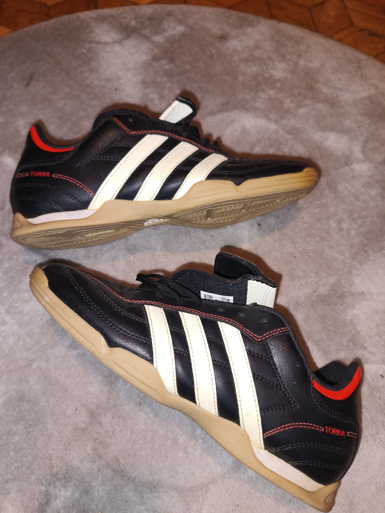 Adidas ładne halówki