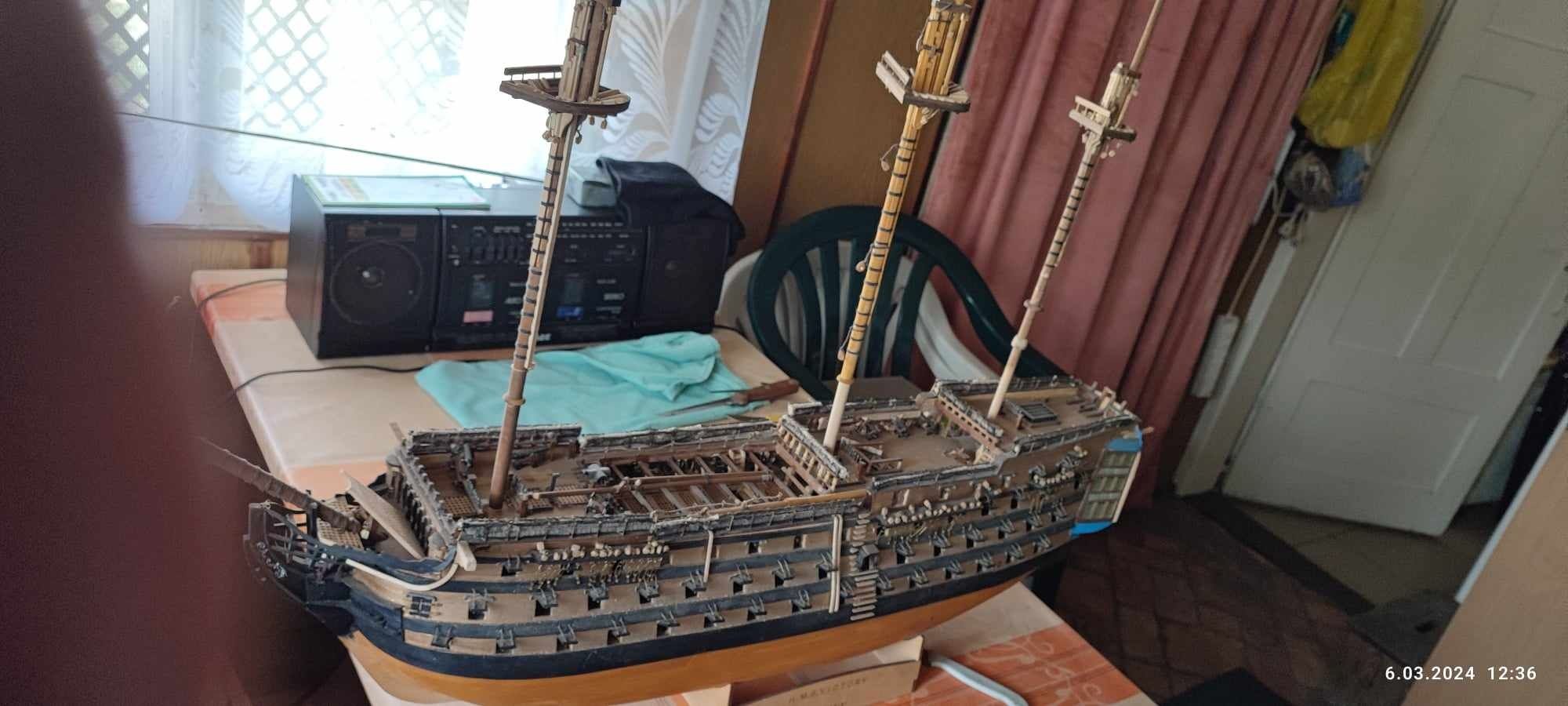 Drewniany model okrętu