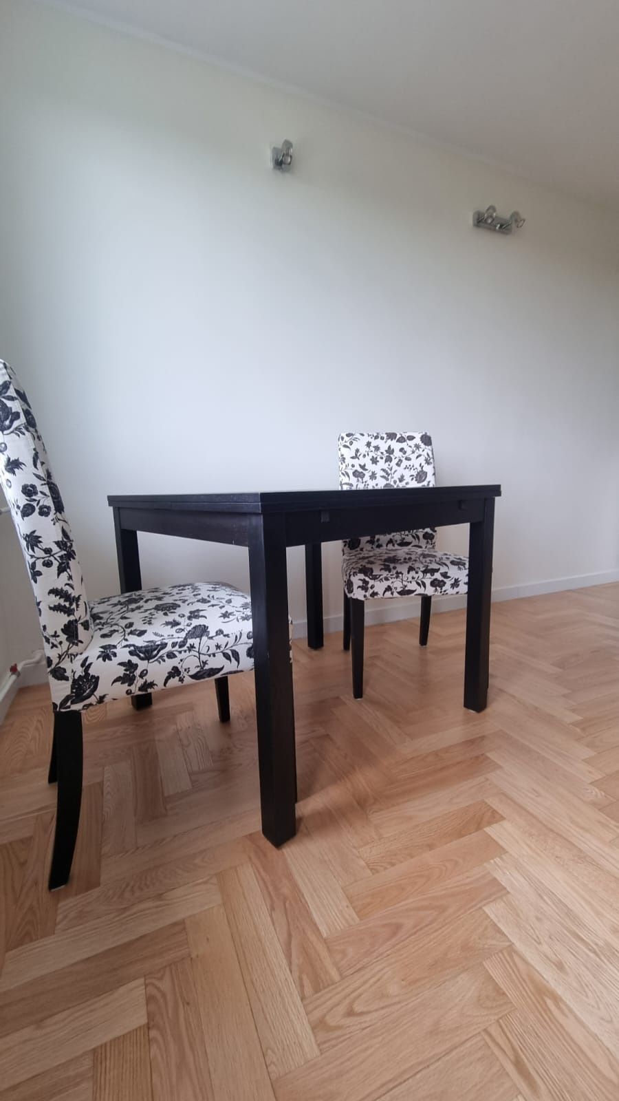 Rozkładany stolik z dwoma krzesłami Ikea
