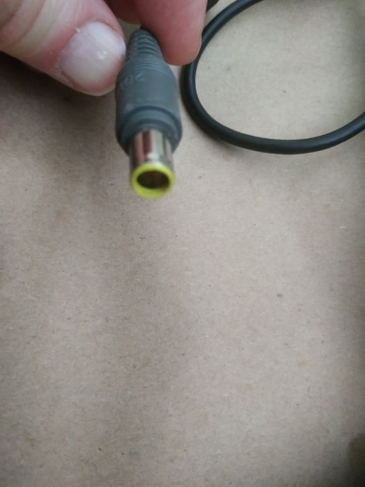 Адаптер(зарядное устройство) Lenovo.