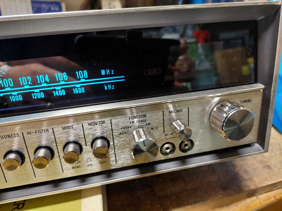 Vendo Rádio amplificador Sony STR 6046A