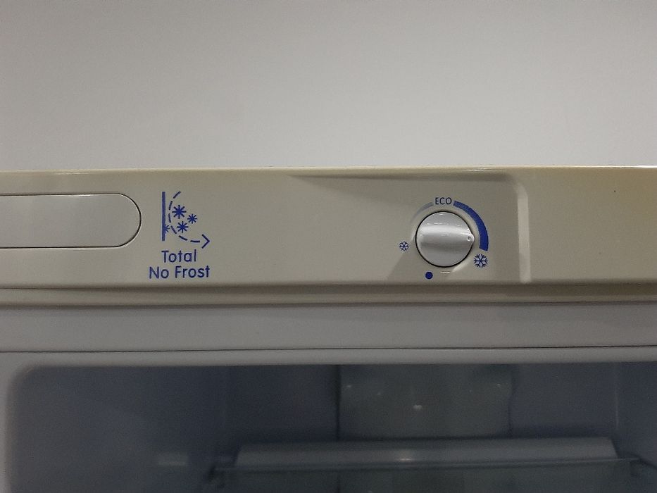Frigorífico combinado Indesit