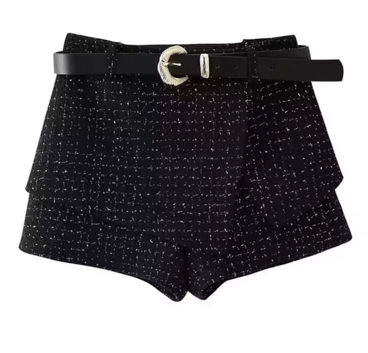 Костюм Zara чорний твід шорти,жилет розмір ХС