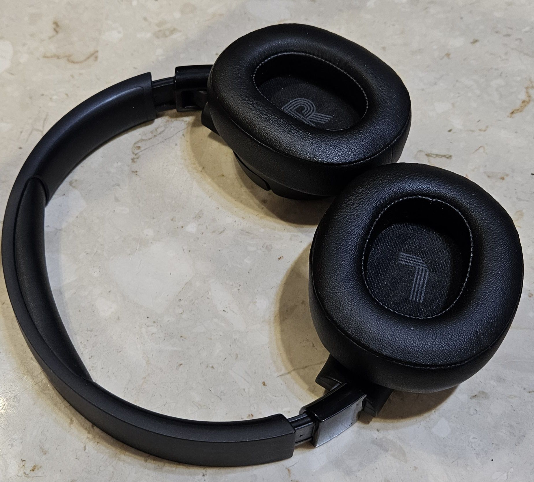 3666/25 Słuchawki nauszne JBL Tune 720bt