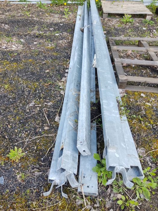 Słup stalowy ocynkowany 100x50x4, 4m. słup, podpora, wiata, magazyn