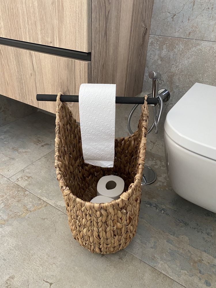 Cesto com suporte para rolo papel higienico