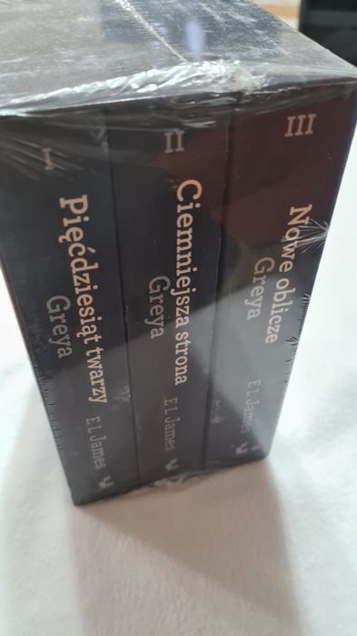 Nowe ksiazki "50 Twarzy Greya"