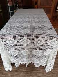 Excelente Toalha de mesa em crochet