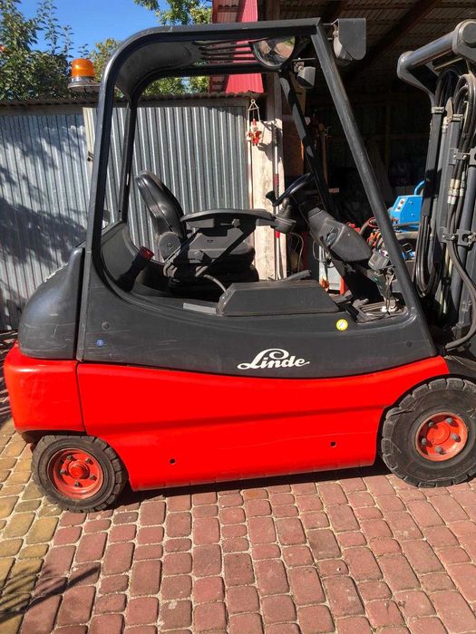 wózek widłowy elektryczny LINDE E30 + oryginalna ładowarka