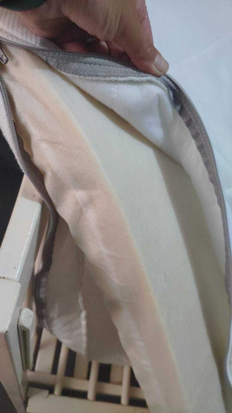 Cama de grades com colchão