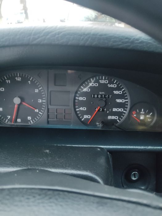 Продам автомобіль Ауди 100 с4