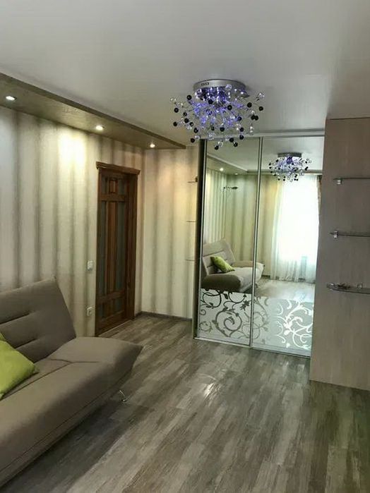 shev-03.Еврейская, высотка, с ремонтом и мебелью!