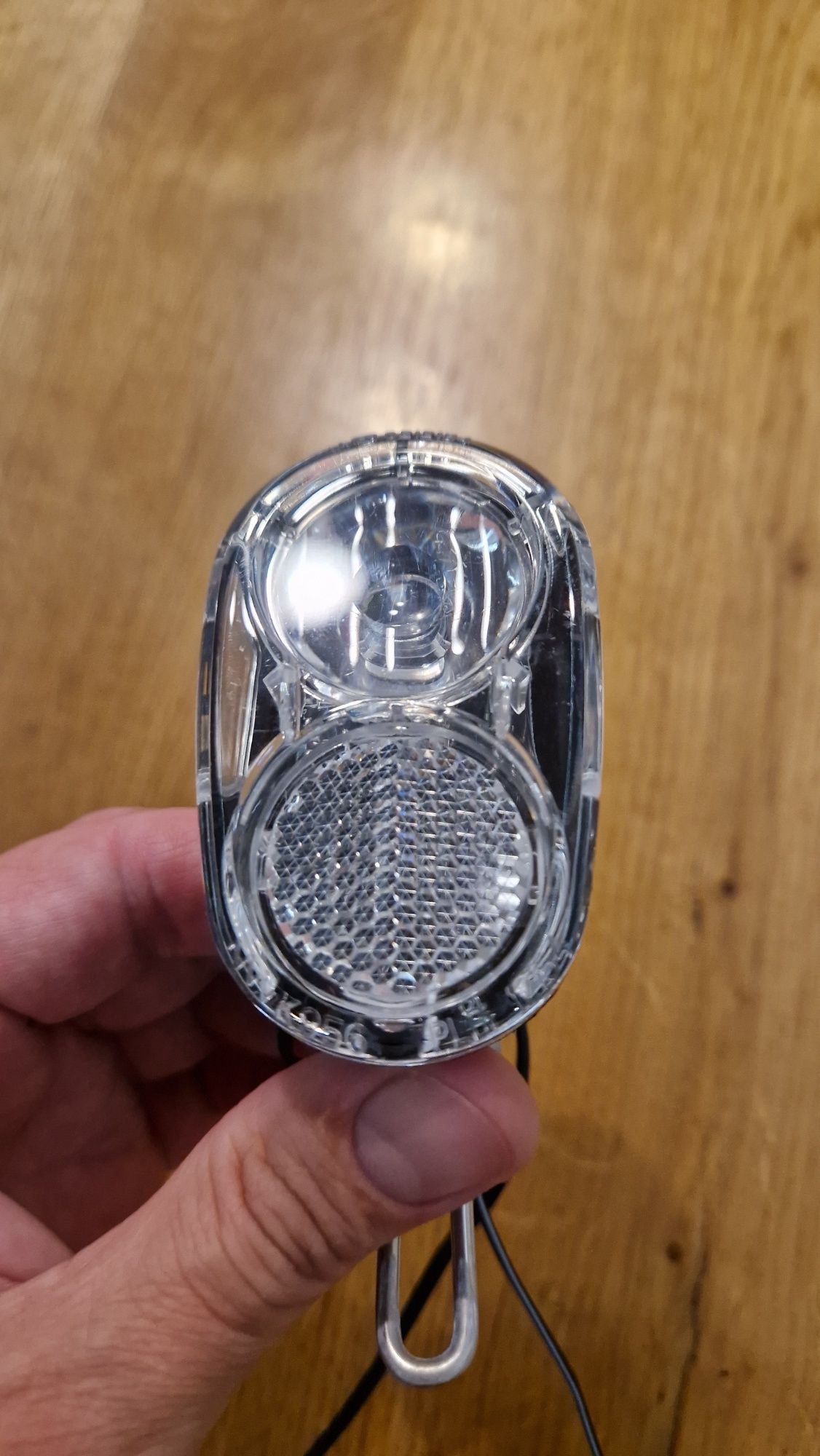 Lampka rowerowa na prądnicę/dynamo Axa Echo 15 stan bdb