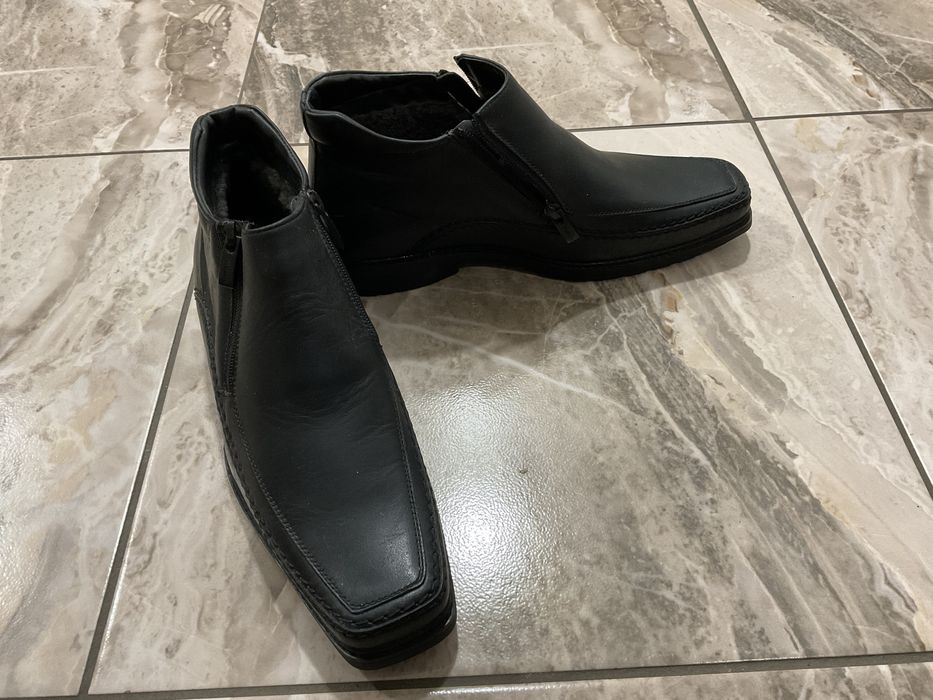 Чоловічі черревики на цегеці