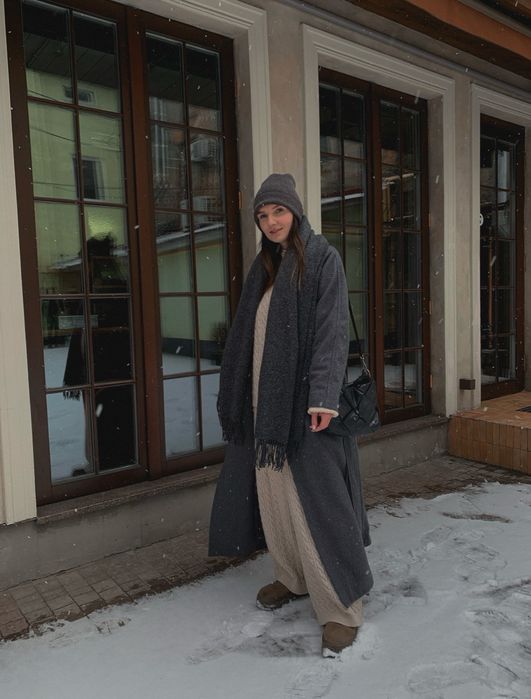 Максі пальто сіре Weekday