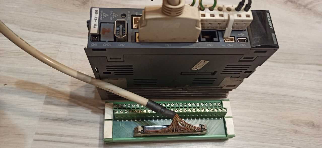 MR-J3-10A Mitsubishi serwowzmacniacz 100W