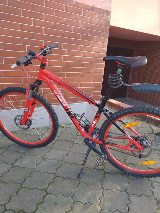 rower marki: specialized. Rozmiar M - koła 26