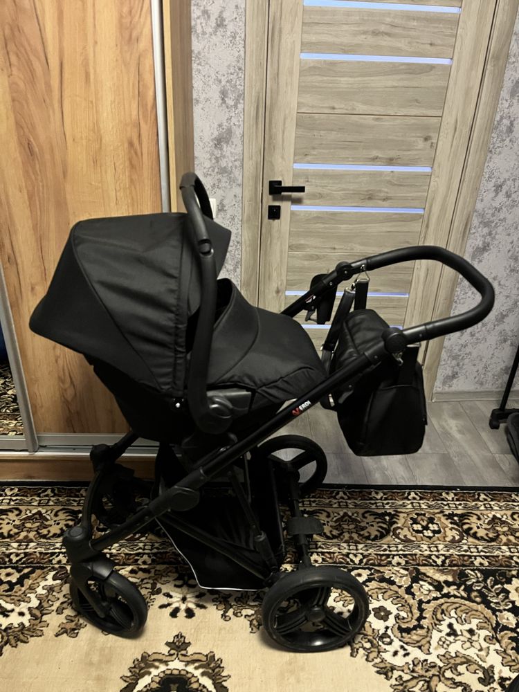 Коляска 3 в 1  Verdi dynamic 7500 + торг